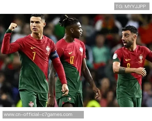 2-1！3-1！东亚两强团体迸发，日本力压葡萄牙夺小组第一，韩国不败出线